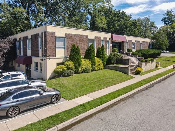 111 Galway Pl