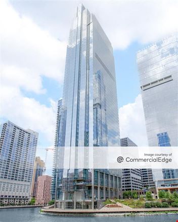 Salesforce Tower