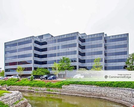 Commercial space for Rent at 1700 East Higgins Road in Des Plaines