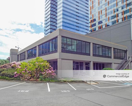 Bellevue Park Plaza