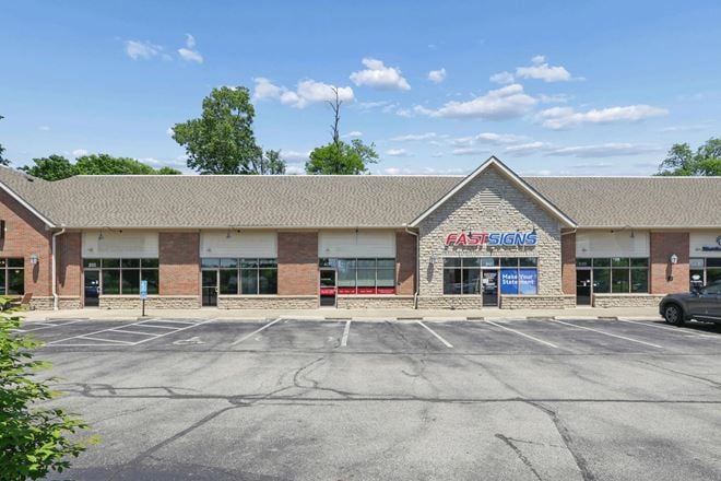 Creek Bend Shopping Center