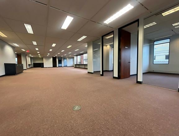 811 Southwest Naito Parkway