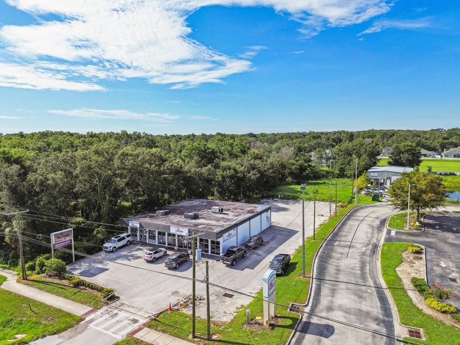 2617 E Brandon Blvd