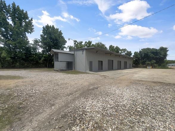 3220 Money Rd