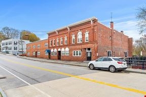 90 Main St