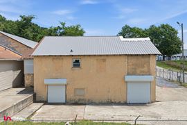 9135 S Main St