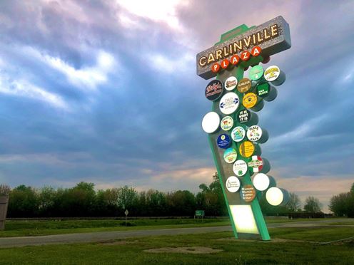 Carlinville Plaza