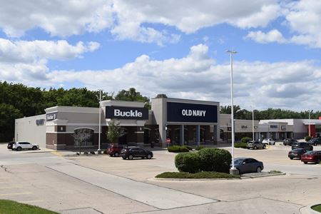 Retail space for Rent at 2331-2453 Sycamore Rd in DeKalb