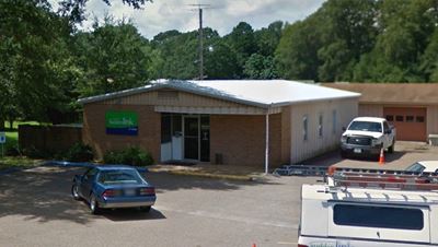 Small-Bay Commercial Building for Sale