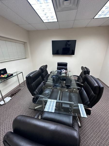 Office space for Rent at 114 W Drew St in Houston