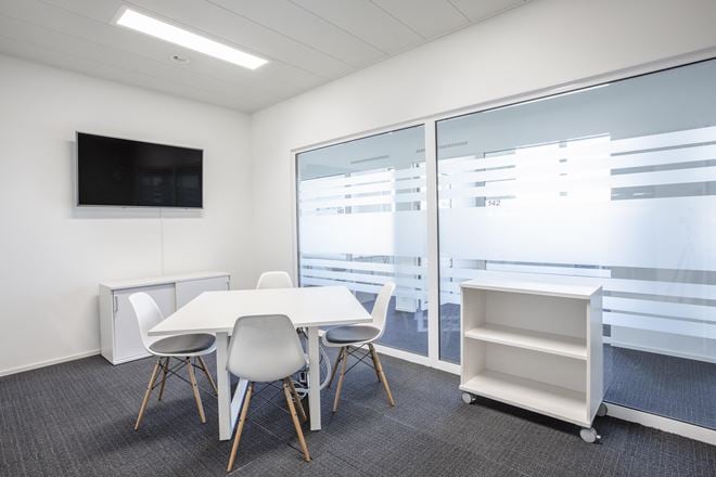 Regus - Raleigh - Common Oaks Drive
