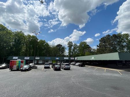 Retail space for Rent at 4467-4493 Jonesboro Road in Forest Park