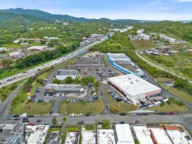 Eastern Plaza Ave. Valero