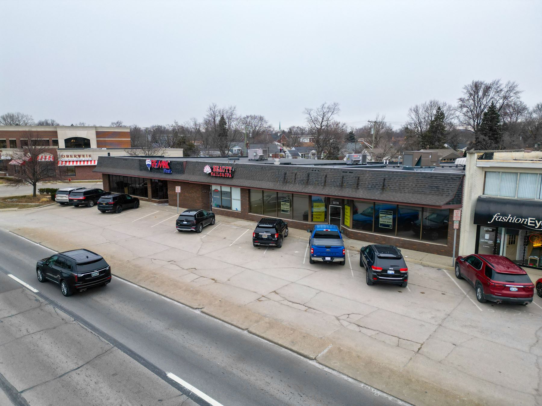 32778-32782 Woodward Ave