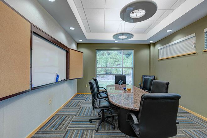 East Columbus Call/Technology Center