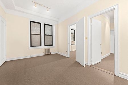 Photo of commercial space at 140 West 79th Street in New York