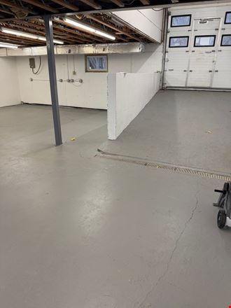 117 Mount Pleasant Road (Route 6), Unit 2, Newtown, CT