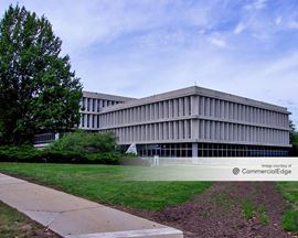 700 Quaker Lane