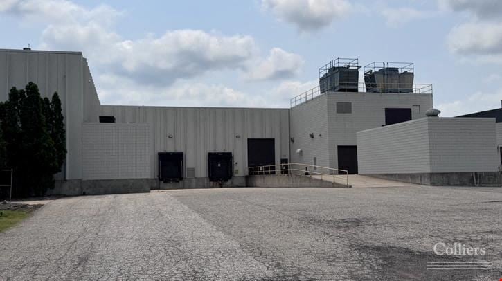 23,000 -56,800 SF of Industrial Suites Available l Holland
