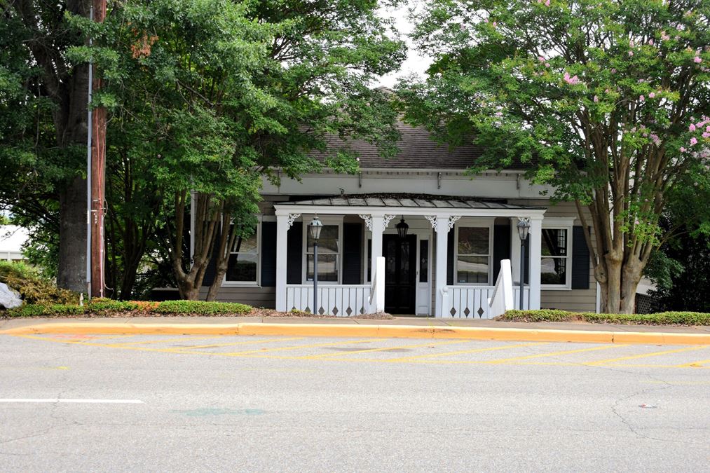 562 Clay St.