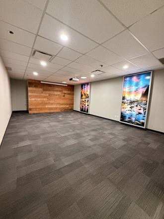 852 Fort Street (300)