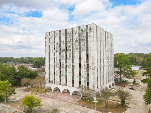 Highly Visible Redevelopment Opportunity near Amazon