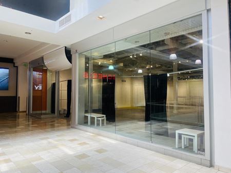 2000     Space Photo Gallery 5