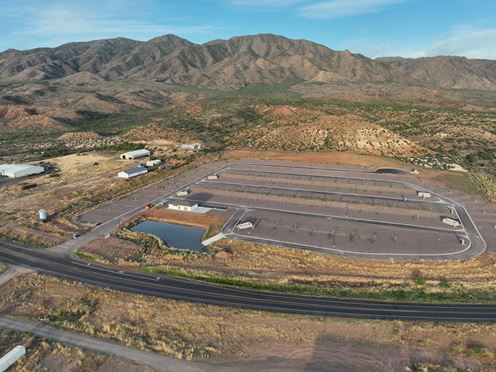 Roosevelt Lake Cottages RV Park