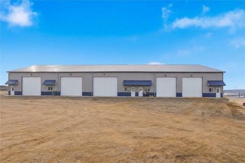1650 Commercial Dr #203