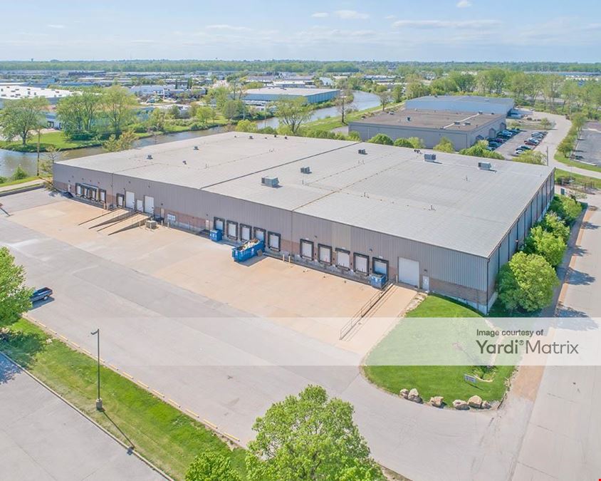 Crossroads Industrial Center