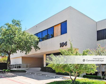 Commercial space for Rent at 104 Decker Court in Irving