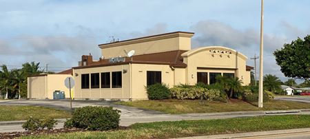Freestanding Building On 0.92 Acres - Cape Coral