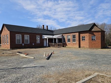 Photo of commercial space at 985 White Oak Road in Fredericksburg