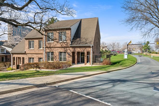 Bowman Green Condo for Lease in Reston