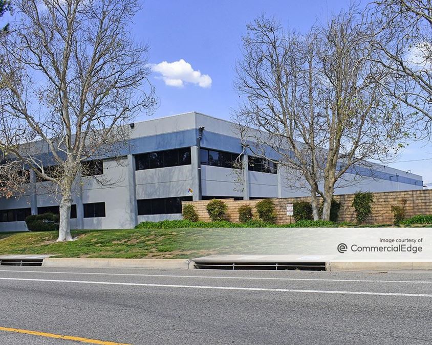 28140 & 28176 Avenue Stanford
