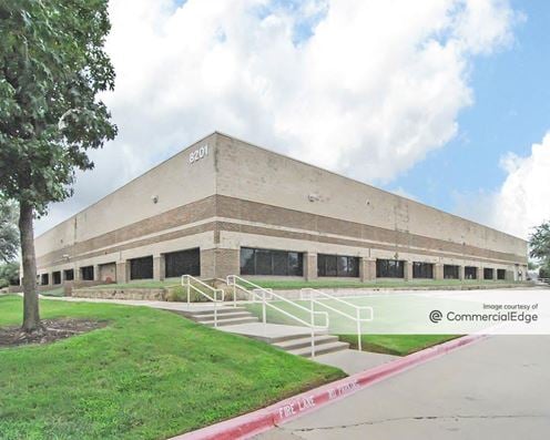Royal Tech Commons - F