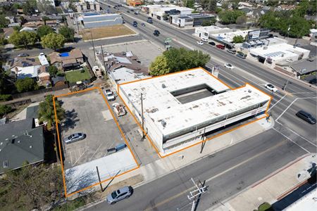 Photo of commercial space at 2811 North Blackstone Avenue in Fresno