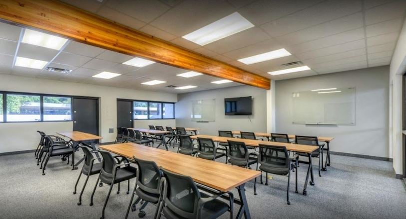 AZOffices - 4700 South Mill Avenue