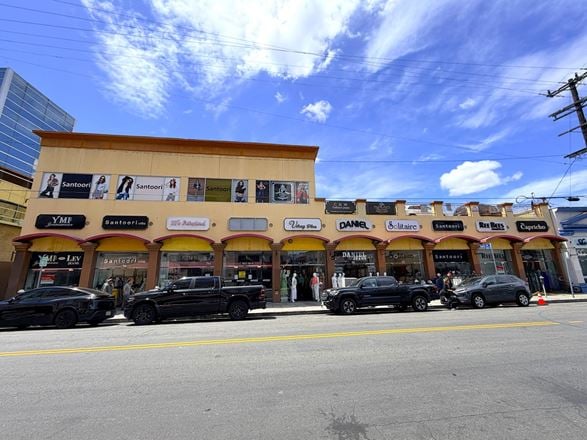 High End Womens Wholesale Fashion Bldg