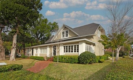 Photo of commercial space at 2561 Oak Street in Jacksonville