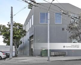 2601 Mariposa Street