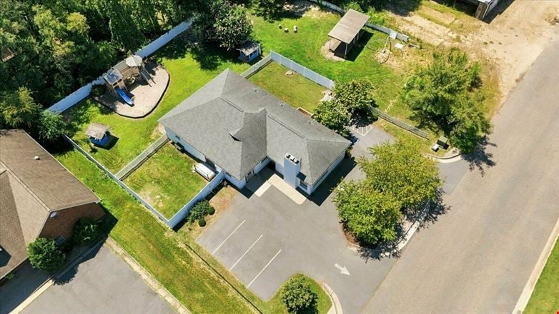 8.5% CAP RATE INVESTMENT | NN LEASED COMMERCIAL PROPERTY