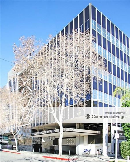 Photo of commercial space at 8920 Wilshire Blvd in Beverly Hills
