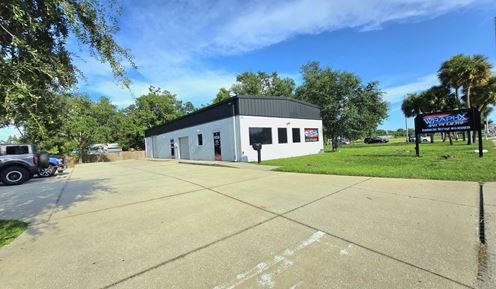 Incredibly Rare Retail/Flex on a Major Road!
