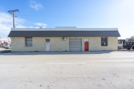Industrial space for Rent at 921 N 21 Ave in Hollywood