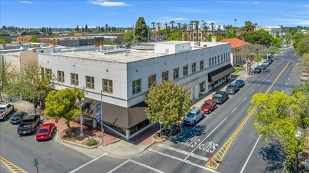 Photo of commercial space at 208 N Douty St in Hanford