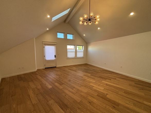 1023 Lincoln Ave