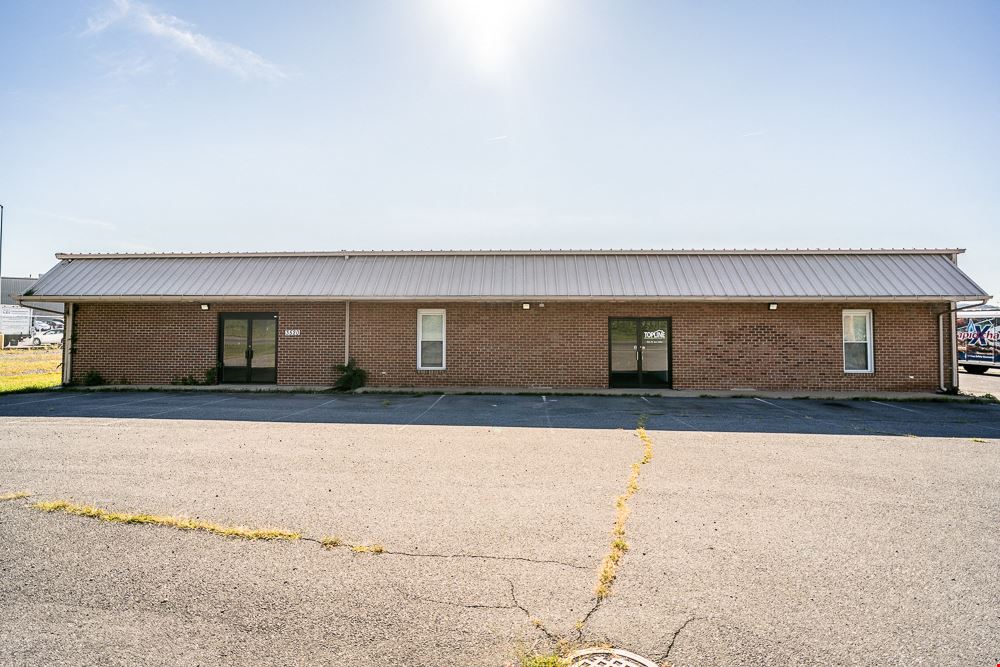10,950 SF WAREHOUSE NEAR INTERSTATE 81 FOR LEASE