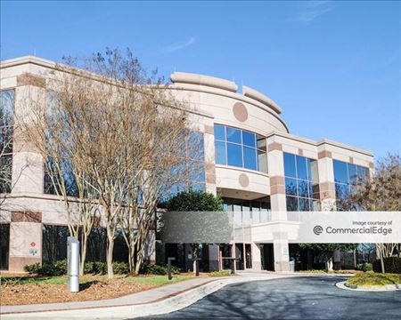 Photo of commercial space at 900 North Point Pkwy in Alpharetta