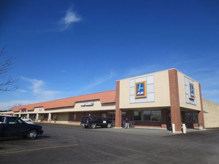 Sweetbriar Shopping Center - 2263 N. Amidon Avenue - Wichita